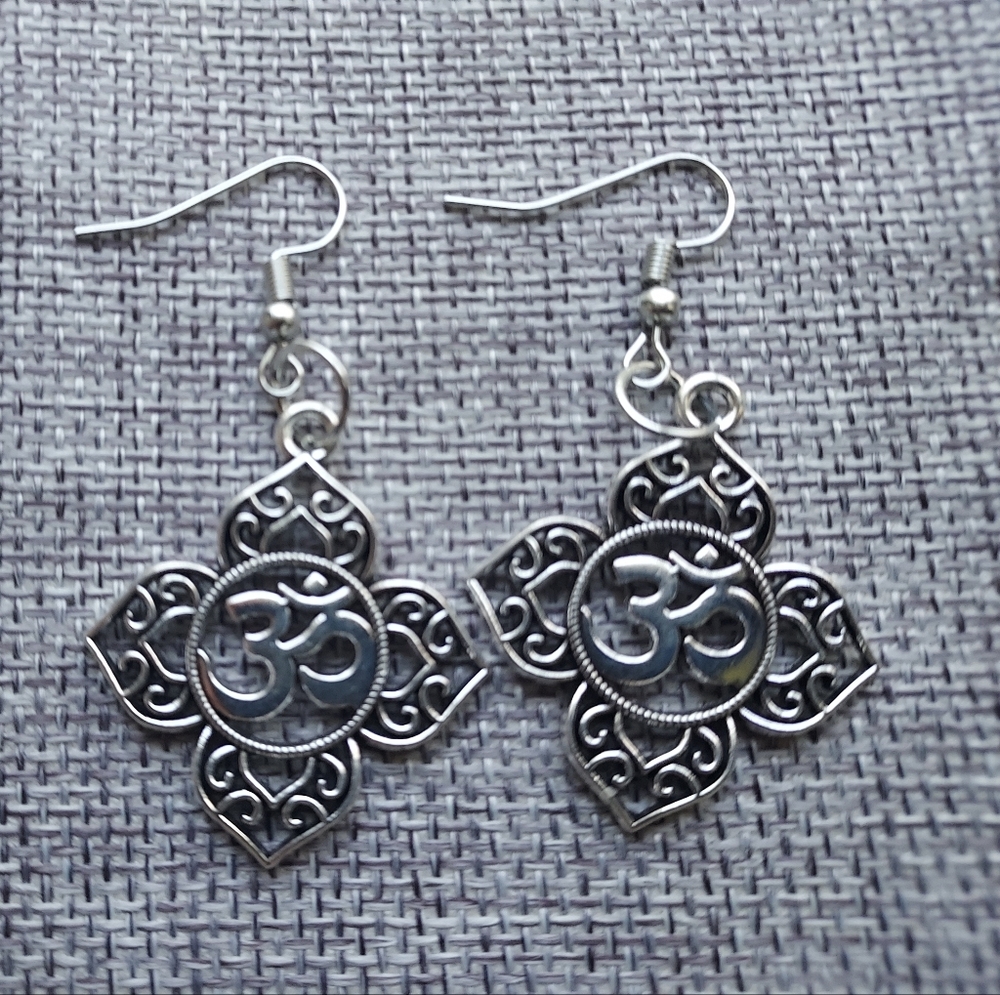 Ohm handmade Earrings